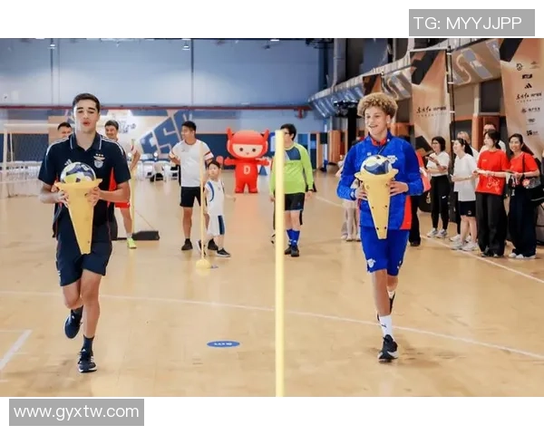 在足球明星的光环下探索小区生活的独特魅力与社区文化